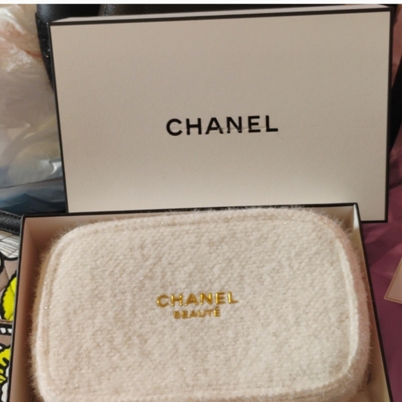 Handbags - Chanel Winter Cosmetic Case New In Box